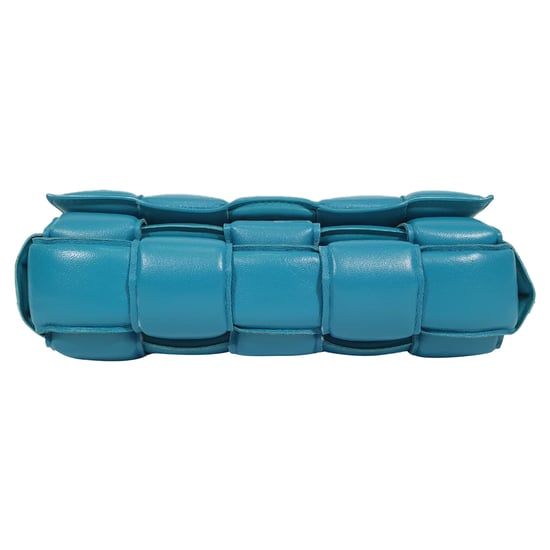 Bottega Veneta Opgevulde Cassette Schoudertas in Blauwe Lamleer - Image 5