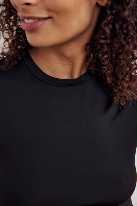 Julia T-Shirt - Image 5