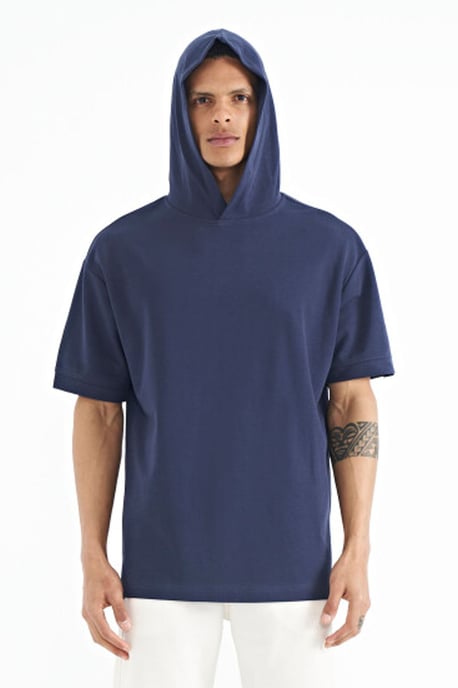 Oversized Hooded T-Shirt met Accessoire Details - Image 3