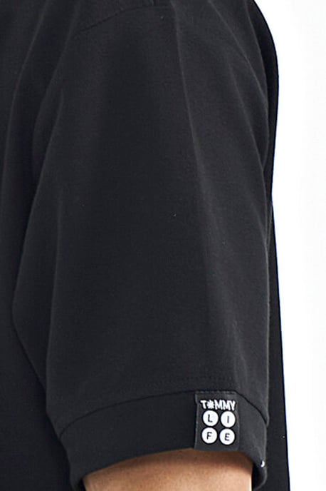 Overmaatse Hoodie T-Shirt met Accessoire Details - Image 3