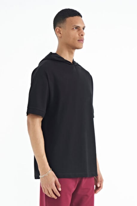 Overmaatse Hoodie T-Shirt met Accessoire Details - Image 5