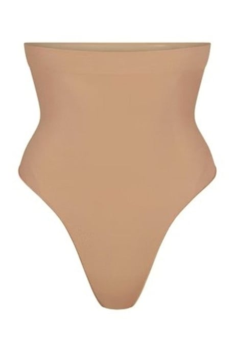 Premium Naadloze Hooggewrongen Shapewear String - Image 5