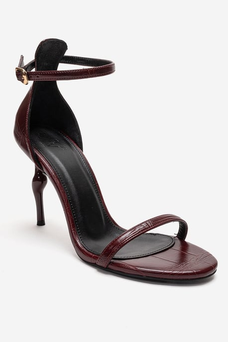 Yelena Pump met Enkelbandje en Stilettohak - Image 3