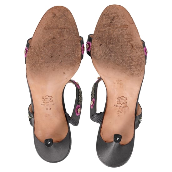 Manolo Blahnik Geborduurde Hakken Mules in Zwarte Satijn - Image 6