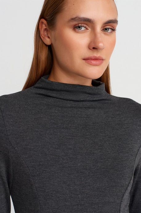 Aansluitend Halfgolf Turtleneck Peplum Blouse - Image 3