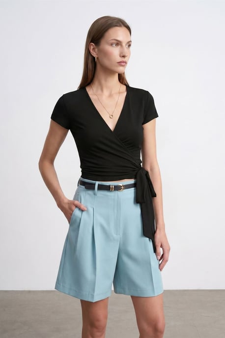 Crop Wrap Blouse met Strikdetail - Image 3