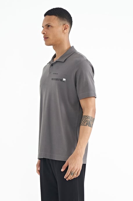 Heren Katoenen Polo T-Shirt Met Tekstprint - Image 4