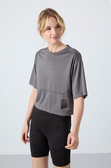 Oversized polyester t-shirt met ronde hals en zak - Image 3