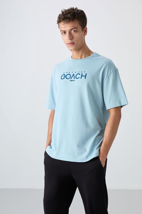 Overmaat Logo Patch Crew Neck T-shirt - Image 1