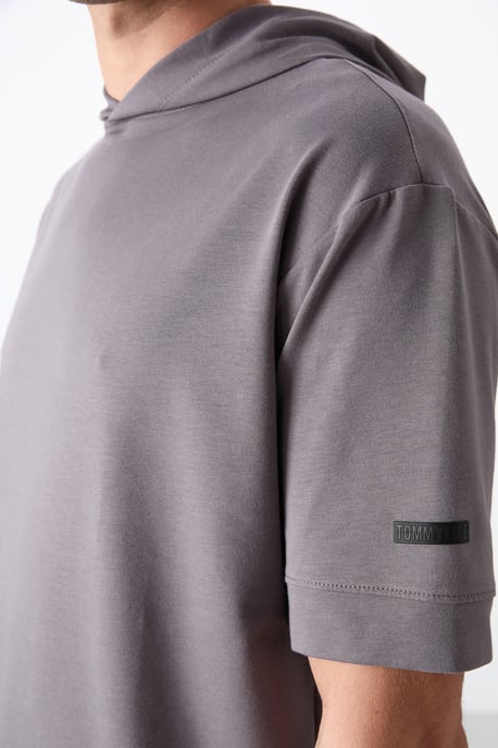 Oversized Hoodie Korte Mouwen T-Shirt - Image 2