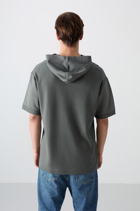 Oversized Kaptrui met Korte Mouwen - Image 6