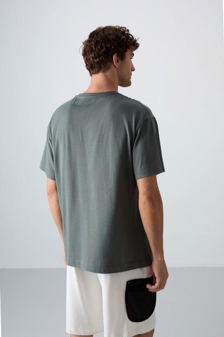 Oversized Logo Patch Crew Neck T-shirt - Image 5