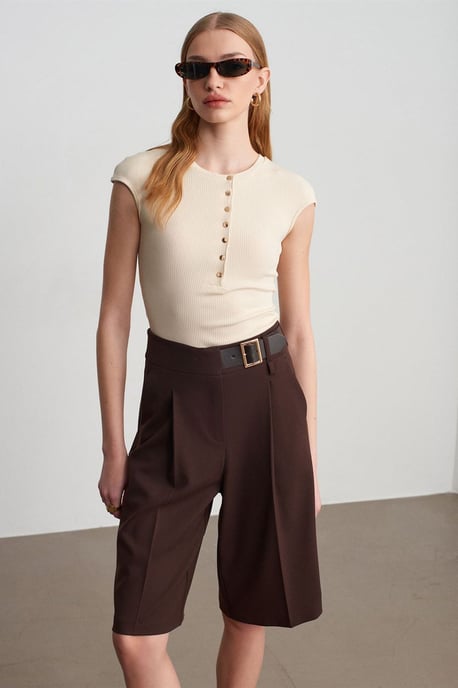 Hoge taille wijde broekshorts met riem - Image 4