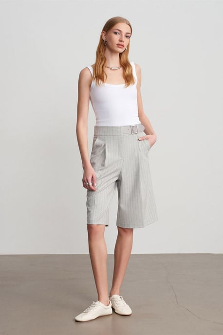 Hoge Taille Gestreepte Tailored Shorts Met Riem - Image 3