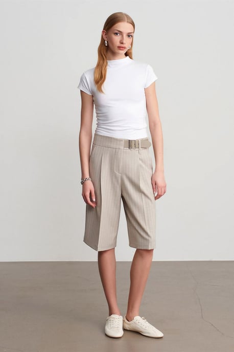 Hoogwaardige Gestreepte Tailored Shorts Met Riem - Image 1