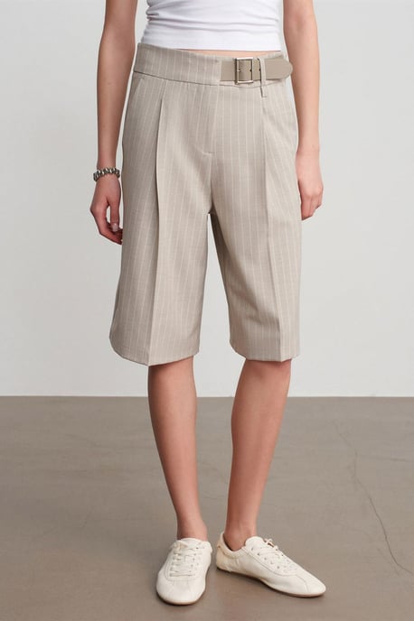 Hoogwaardige Gestreepte Tailored Shorts Met Riem - Image 3