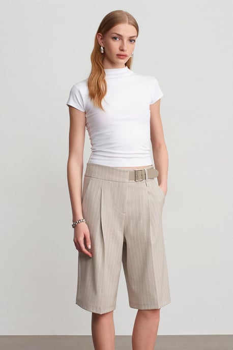 Hoogwaardige Gestreepte Tailored Shorts Met Riem - Image 4