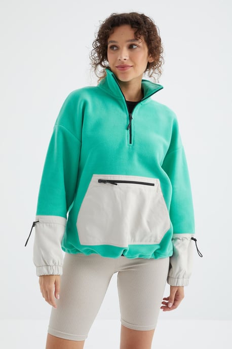 Oversized Pluche Half-Zip Sweatshirt - Image 5