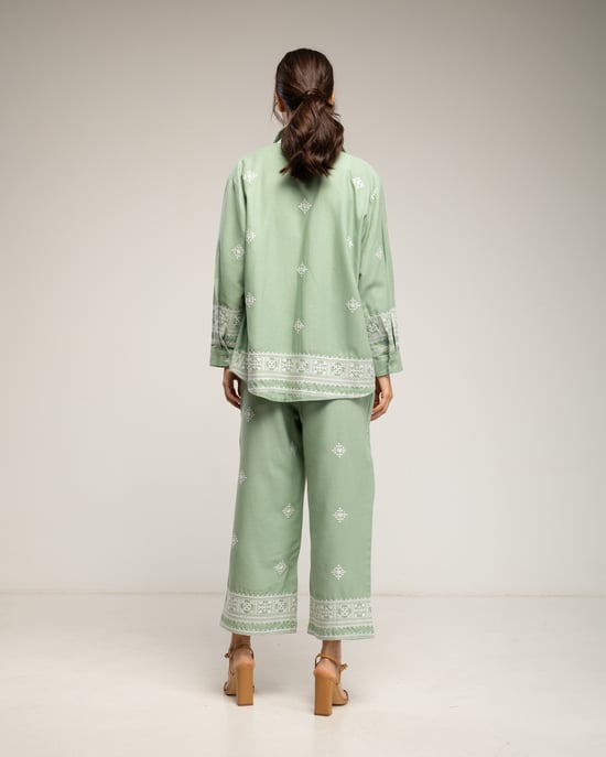 Set van geborduurd overhemd en broek, met elastische taille en zakken - Image 3
