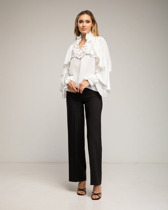 Blouse met print, ajoursteek op de borst, een kraag met ruches en batist-details - Image 4