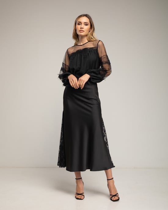 Chiffon blouse met mouwen en schouders van tule en kantdetails - Image 4