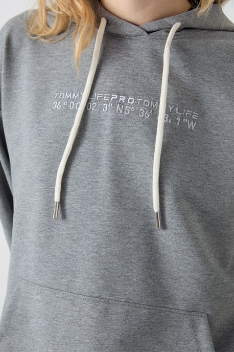 Overmaatset met Kaptrui en Broek - Image 4