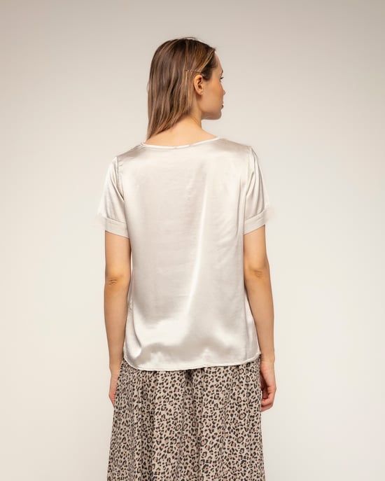 T-shirt met korte mouwen en V-hals van zijde - Image 2