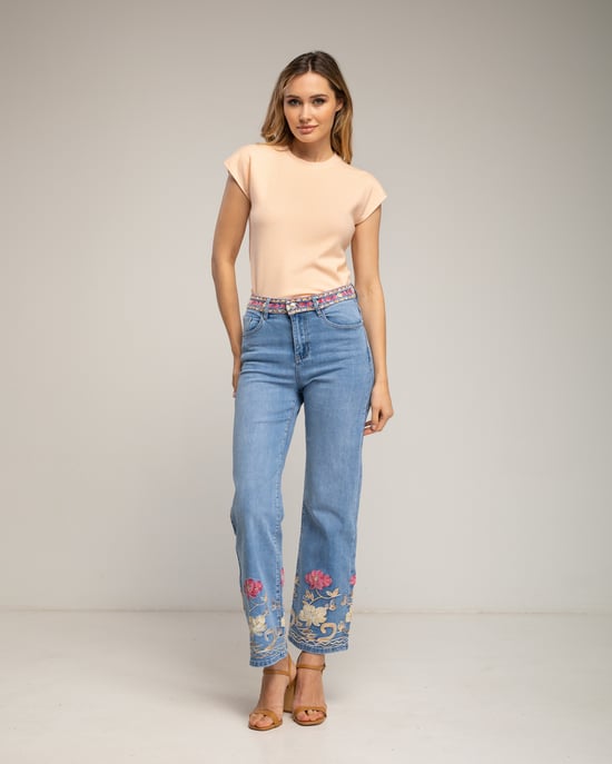 Mouwloze effen gebreide top met een ronde hals. - Image 4