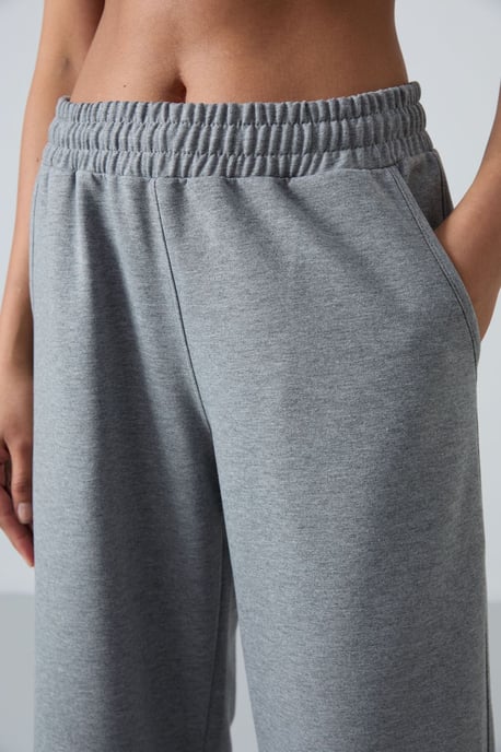 Brede-Leg Pull-On Sweatpants - Image 3