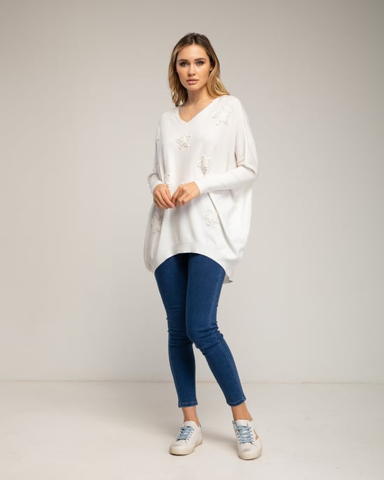 Oversized lange gebreide trui met opgetikte stoffen sterren met strass. - Image 4