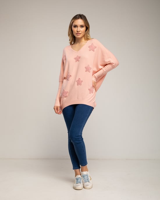 Oversized lange gebreide trui met opgetikte stoffen sterren met strass. - Image 4