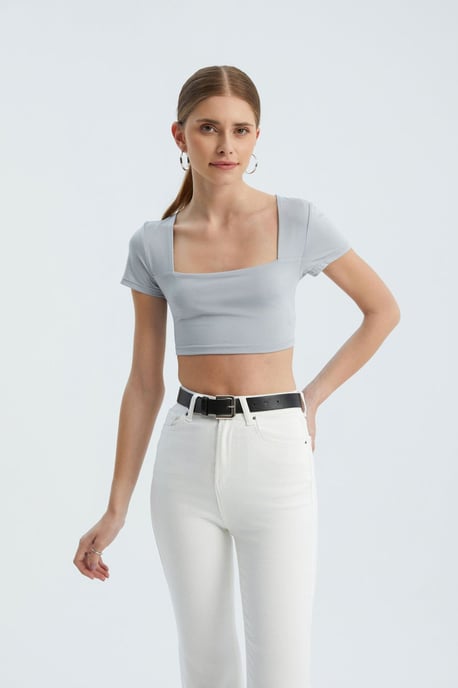Vierkante Halse Basis Crop Top - Image 2