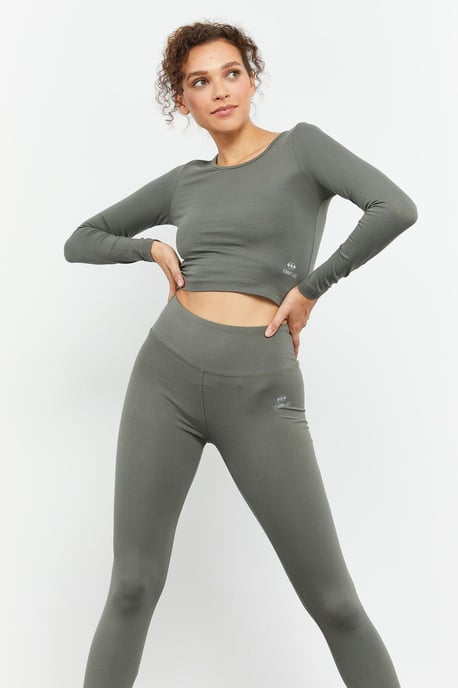 Slim-Fit Langdurige Crop Top - Image 3