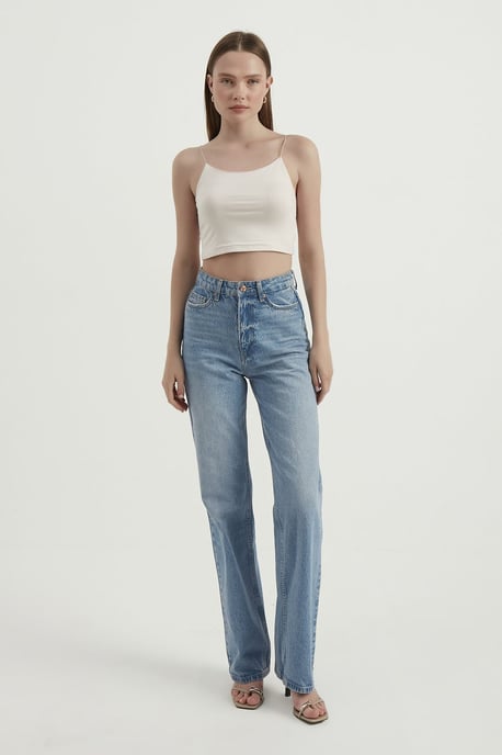 Spaghetti Band Basis Cropped Cami Top - Image 3