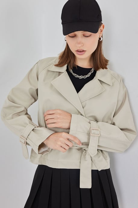 Korte Bouwde Trenchcoat - Image 4