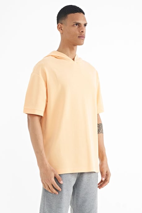 Oversized Hoodie T-Shirt met Accessoire Details - Image 3