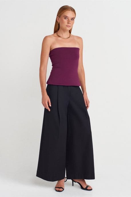 Strapless Slim-fit Bandeau Blouse - Image 4