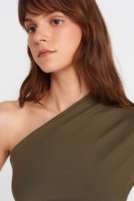 Off-shoulder Cut-out Slim-fit Blouse - Image 3