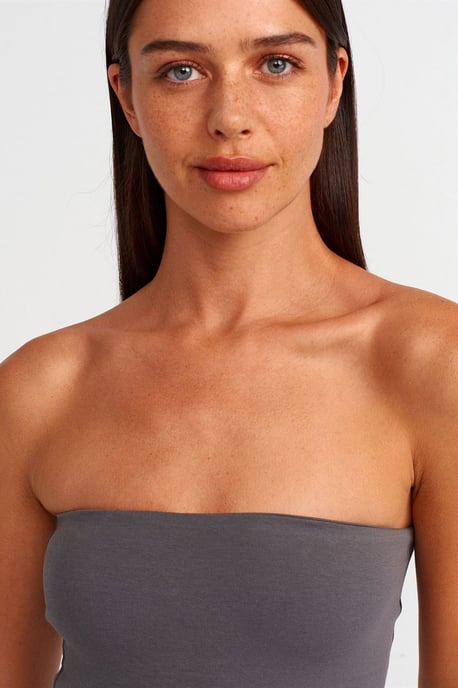 Strapless Bodycon Bandeau Blouse - Image 4