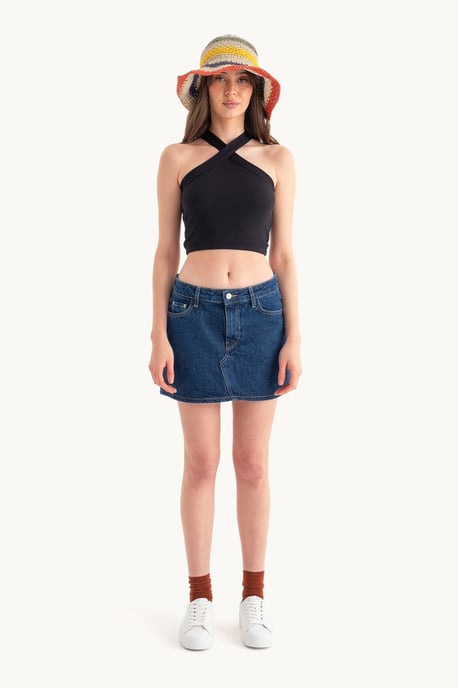 Halter Nech Kruzifront Crop Top - Image 2