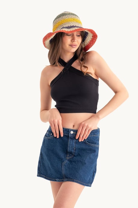 Halter Nech Kruzifront Crop Top - Image 3