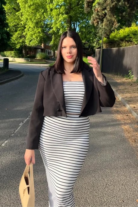 2 Stukken: Gestreepte Strapless Croptop & Gestreepte Mid Rise Midi Rok - Image 1