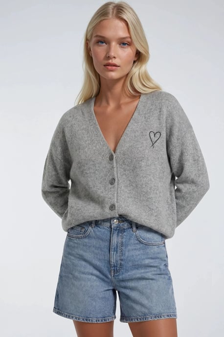 Oversized Gebreide Cardigan met Hartdetail - Image 1