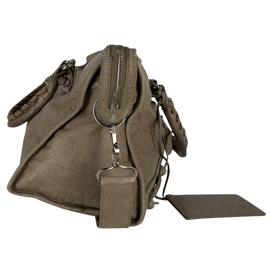Balenciaga Motocross Covered Brogues City Bag in beige leer - Image 5