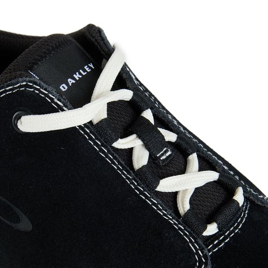 Oakley Banks Low Trainers - Image 4
