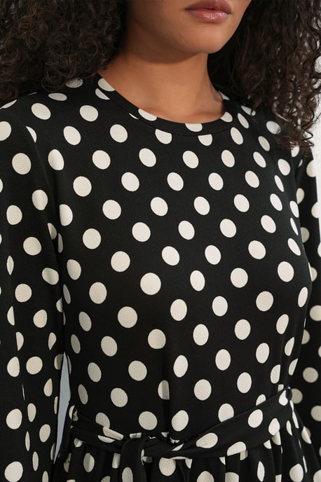 Bloemrijke Maxi Trui Jurk met Strikdetail - Image 5