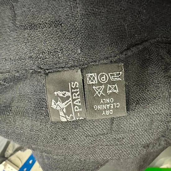 Hermès H Logo Accent Sjaal in Zwarte Kasjmier - Image 5
