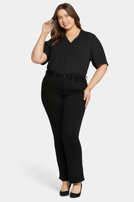 Barbara Bootcut Zwarte Premium Denimbroek (Plus) - Image 1