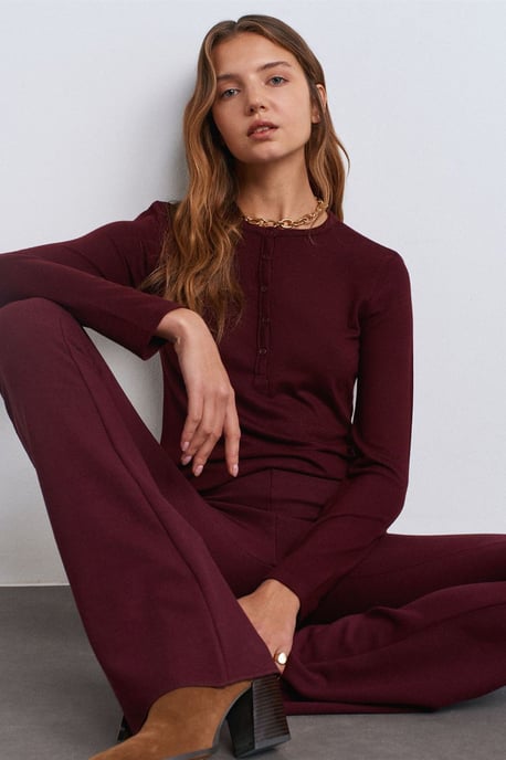Slim Fit V-hals Knopenblouse - Image 5