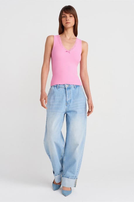 Mouwloze Kant Geribbelde V-hals Blouse - Image 4